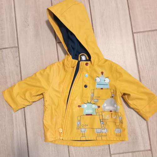 TucTuc waterproof baby jacket 68 cm 6 months with fleece lining like new
