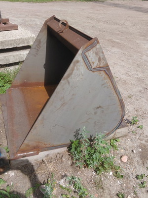 Shovel bucket with 115cm working width