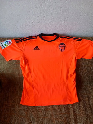 Valencia size Large very good condition