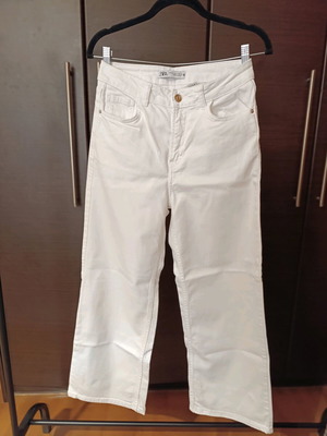 Zara white high-waisted jeans like new, size S