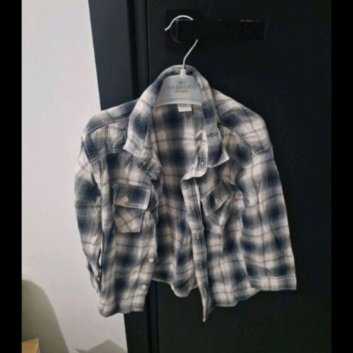Shirt like new for ages 3-4