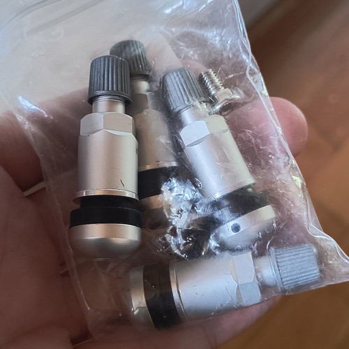 Metal Valve Set for TPMS Tire Pressure Sensors, New, 4 Pieces