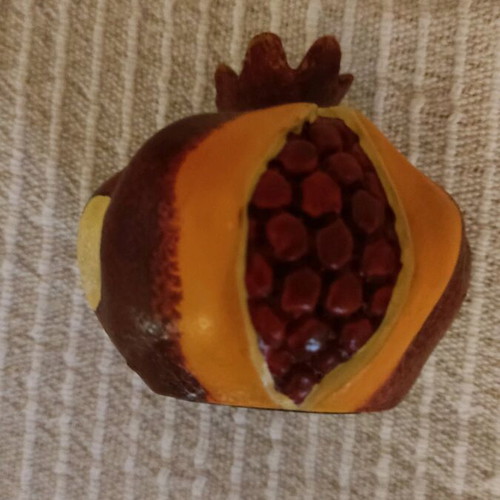 Ceramic pomegranate hand-painted, like new
