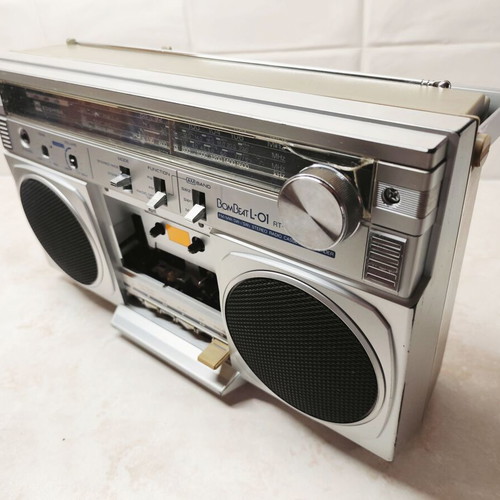 Toshiba RT-100S Vintage Boombox used, radio and cassette player