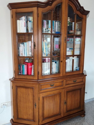 Buffet display cabinet solid wood like new
