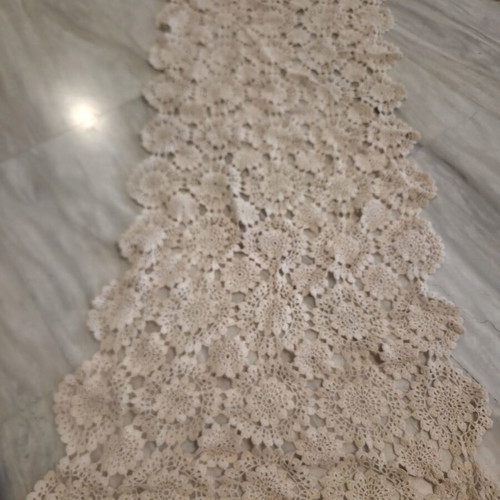 Handmade table runner like new