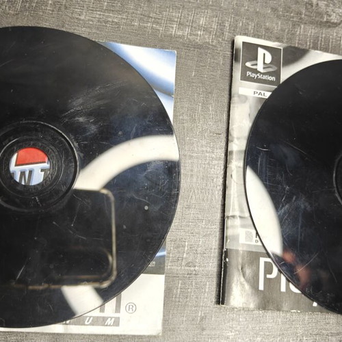 Gran Turismo 2 PlayStation 1 game, complete discs and manuals