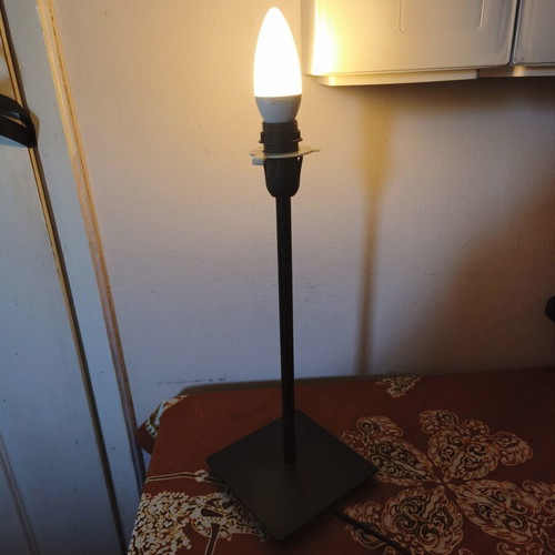 Table lamp with two lampshades