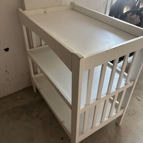 Mothercare changing table used without cushion