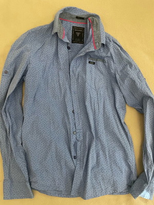 Guess medium slim fit shirt like new