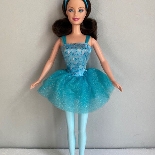 Barbie Princess Collection Ballerina Sleeping Beauty doll 2005 used