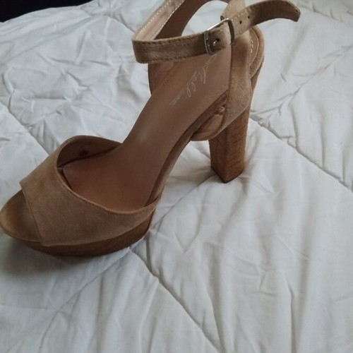 Pumps beige women size 40 like new