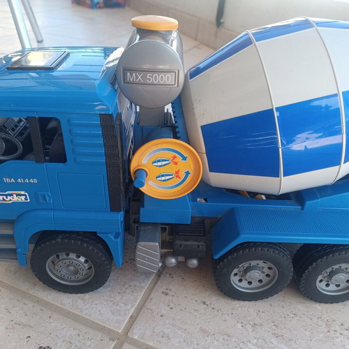 Bruder MAN TGA 41.440 Concrete Mixer like new
