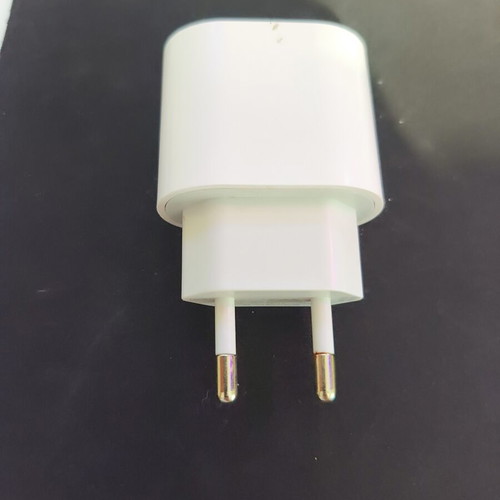 USB C Fast Charger like new