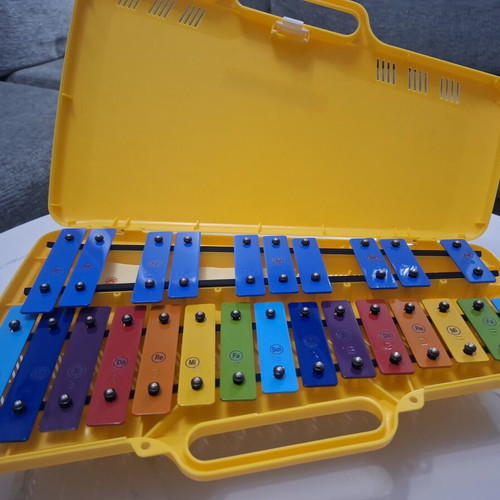 Angel 25-Key Glockenspiel in Yellow Carry Case