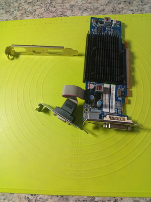 AMD Radeon HD 5450 1GB graphics card like new, low profile