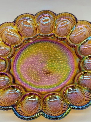 Indiana Glass USA 70' egg plate like new, iridescent amber