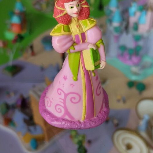 Princess figure rare and impressive