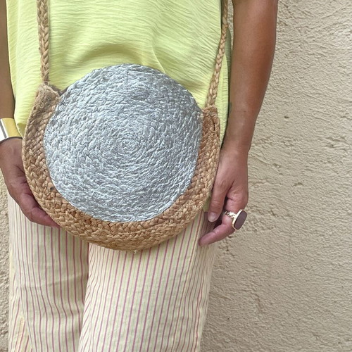Straw crossbody bag beige and silver like new