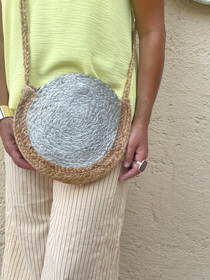 Straw crossbody bag beige and silver like new