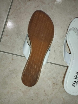 White flip-flops size 39-40 new