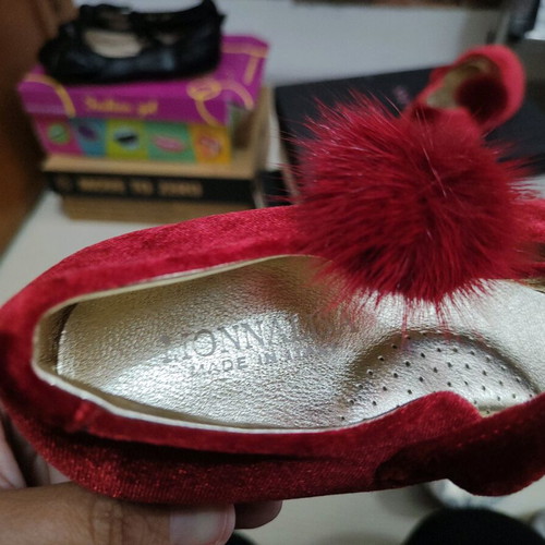 Monnalisa red velvet ballerina flats new, size 35