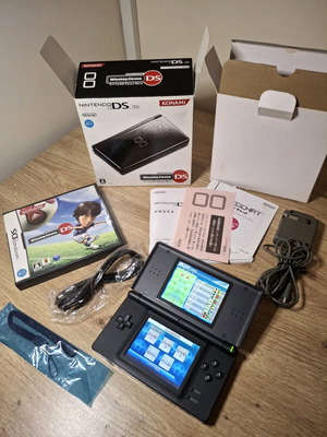 Nintendo DS Lite Black Winning Eleven Limited Edition like new