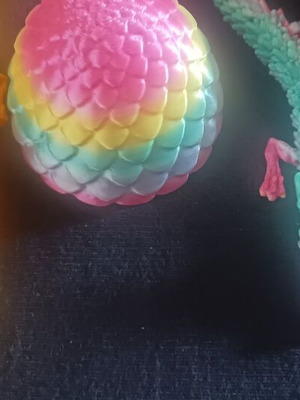 Plastic eggs set with dragons inside, 2 pieces, multicolor
