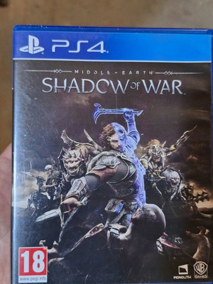 Middle Earth Shadow of War game for PlayStation 4 like new, action