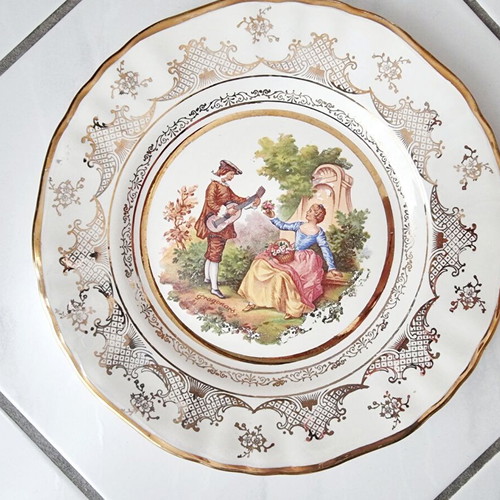 Keramikos decorative wall plate like new, 23cm diameter