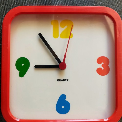 Colorful quartz wall clock used, 20cm x 20cm