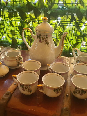 Porcelain tea serving set new, 6 cups