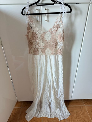 Nidodileda blouse like new, white and beige