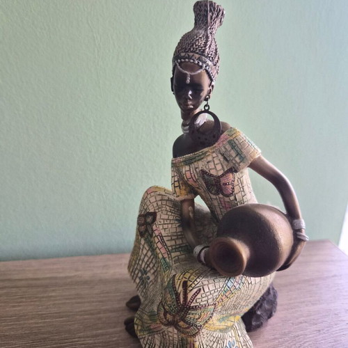 Decorative figurine African woman with jug used