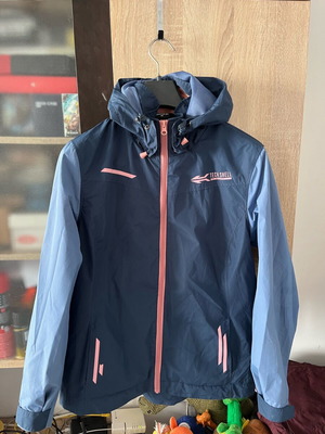 Women's jackets used, lot of 6
