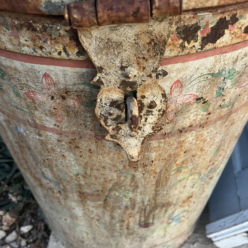 Metal canister with natural patina