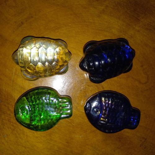 Decorative sea animals pack of 4, glass-like