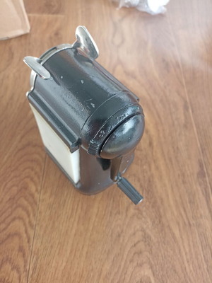 Pencil sharpener like new