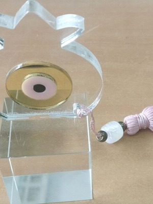 Διακοσμητικό ρόδι από plexiglass με μάτι και ροζ φούντα