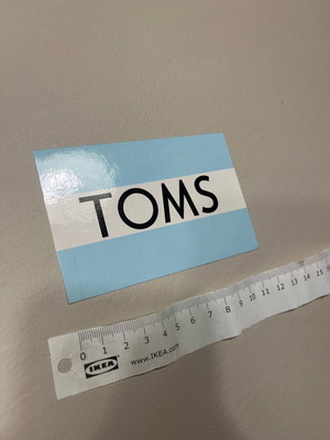 Toms стикер нов