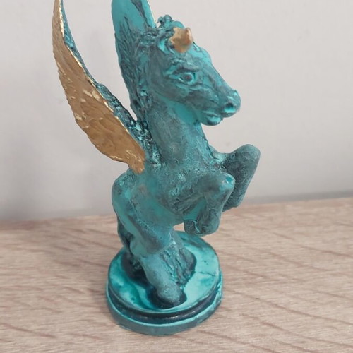 Pegasus gypsum statue new condition