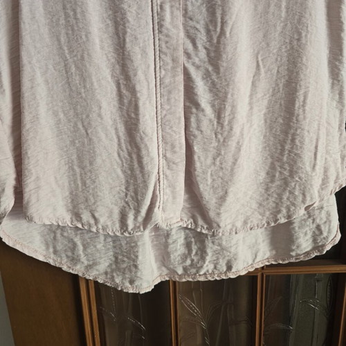 Women's blouse soft pink with silver clasp, like new, size XXL