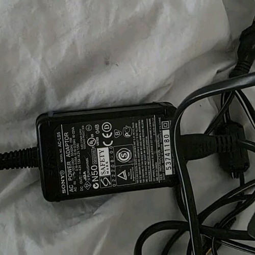 Sony V1 camera refurbished, for parts with charger