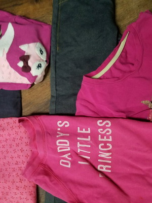 Clothing pack used for five-year-old girl multicolored