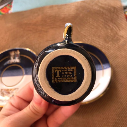 Dagounis ceramic 24k gold set of 2 cups like new