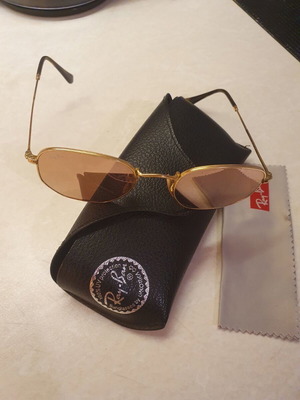 Ray-Ban sunglasses with gold frame and fuchsia/pink lenses, like new