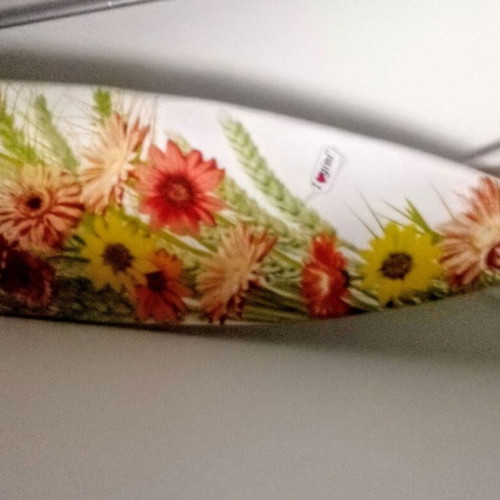 Gimi ironing board like new, white with floral ironing cover
