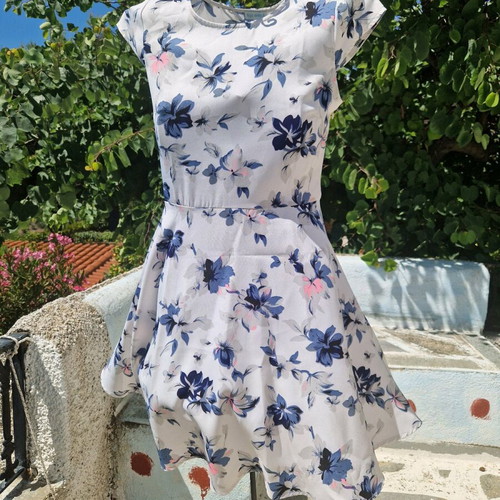Blue Vanilla floral dress like new, white and blue, size S