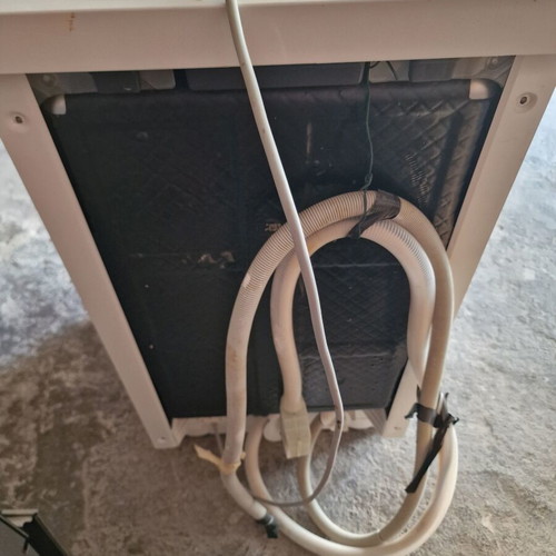 Bosch 45cm dishwasher used, free-standing compact model