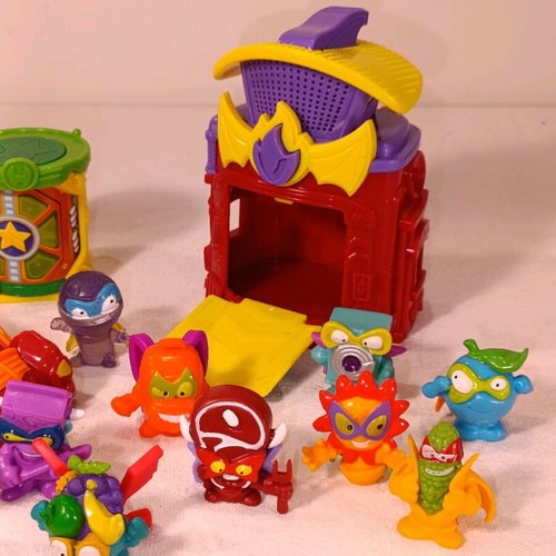 Superzings figures used, all together